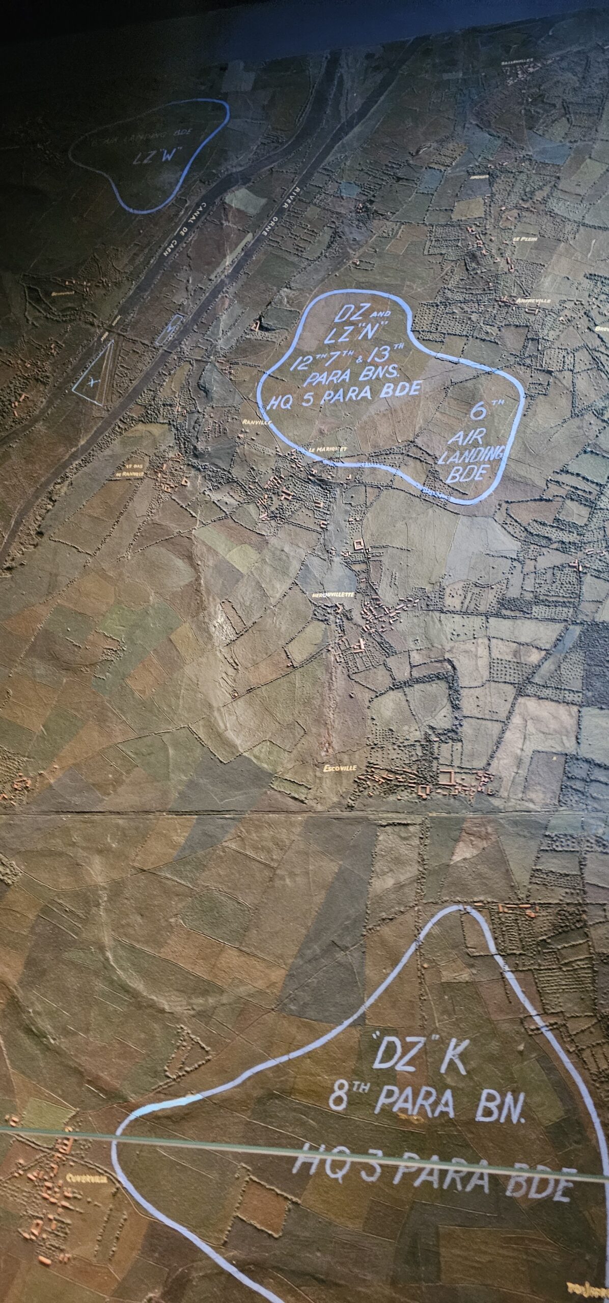 Airborne Drop and Landing Zone, 6 June 1944 planning boards Courtesy of the Airborne Assault Museum. For more information visit: ParaData.org.uk