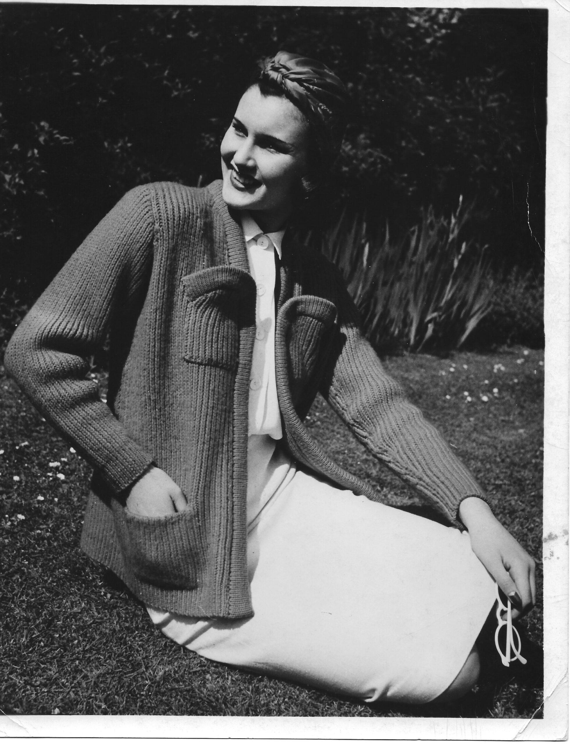 NOTE: When Barbara acted in the United States she used her middle name “Kent” as her surname.  Barbara Kent as a John Powers model, 1931. John Roberts Powers Agency, New York, photographer's name unclear.